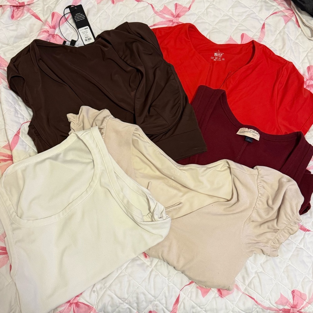 Women's Assorted Color Tops Set